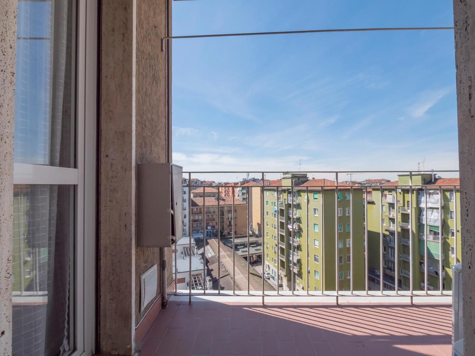Xenia - Newly Renovated * Milán